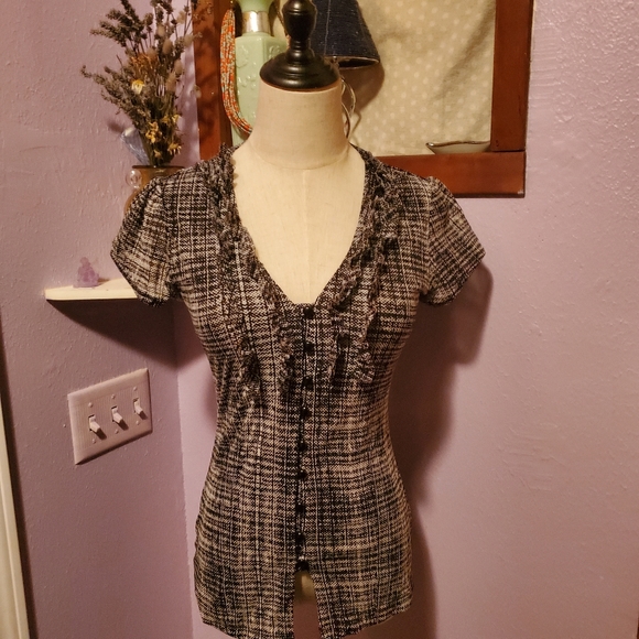New York & Company Tops - Beautiful blouse